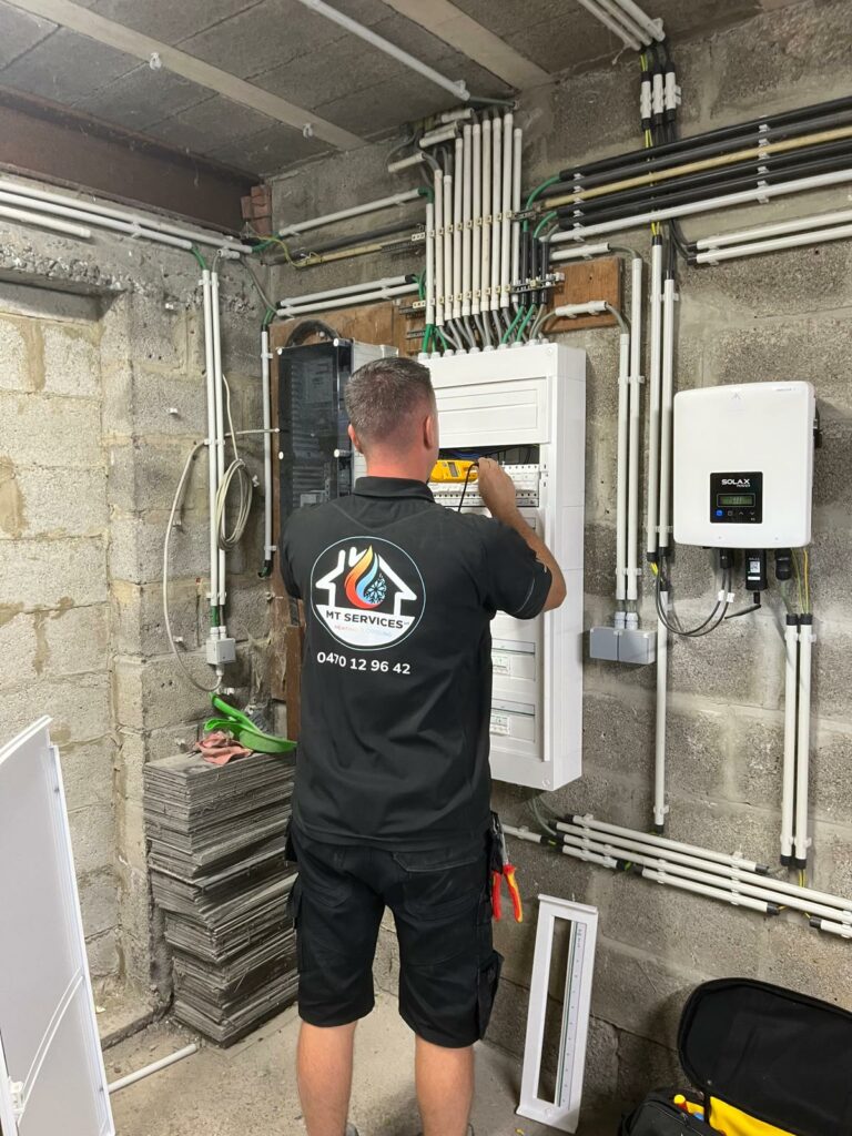 Électricien Mt Services en dépannage électrique à Libramont