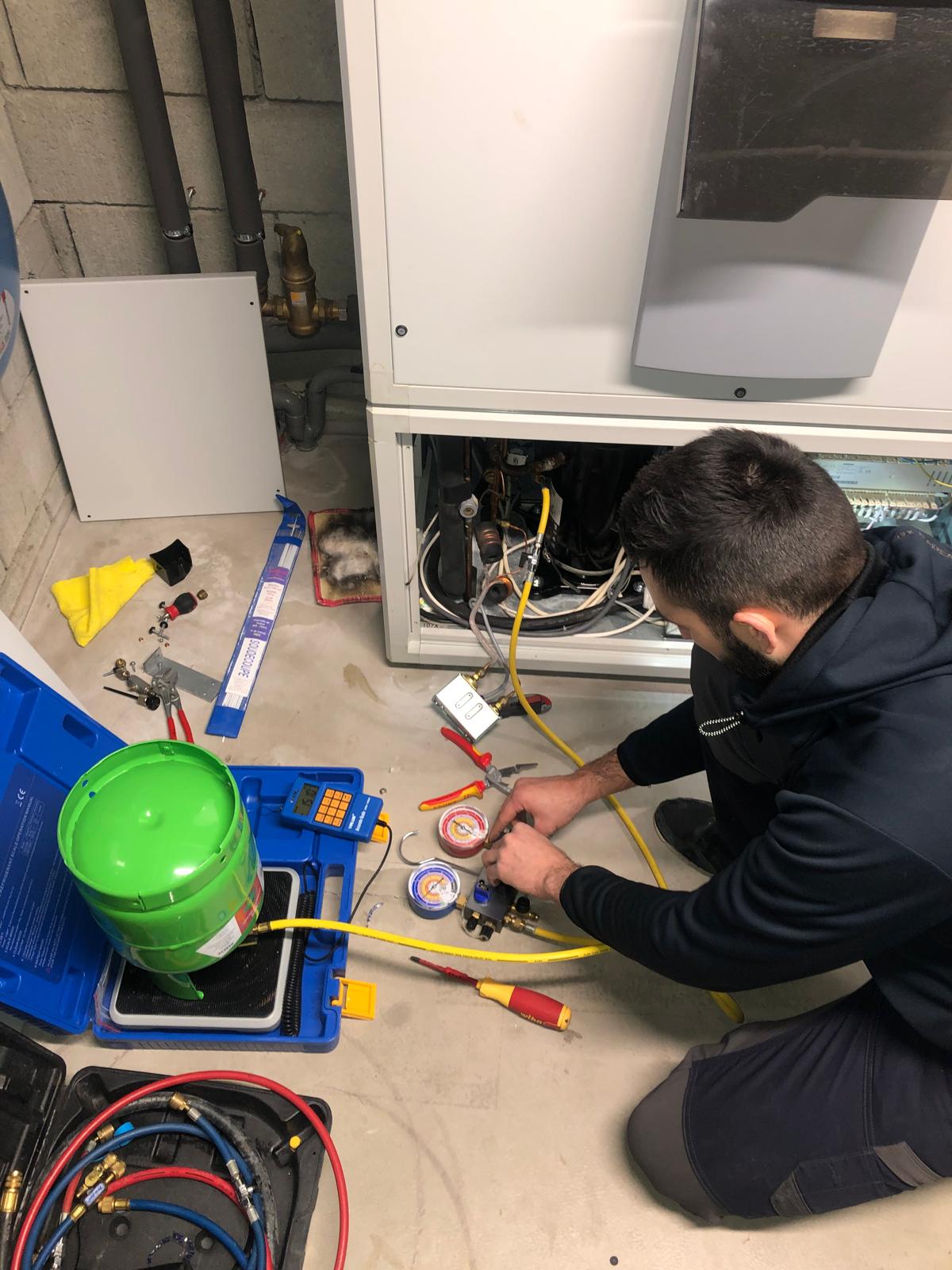 Installation de pompe à chaleur réversible par MT Services
